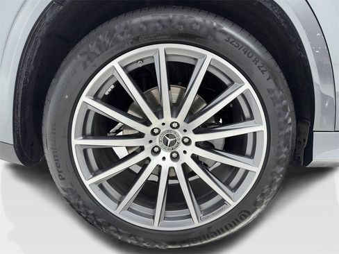 Used 2025 Mercedes-Benz GLS 450 4MATIC image 56