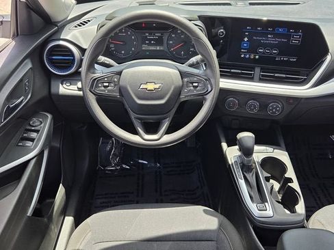 Used 2024 Chevrolet Trax LS FWD image 14