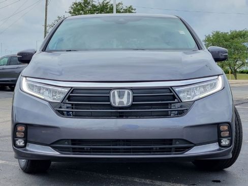 Used 2023 Honda Odyssey EX-L image 2