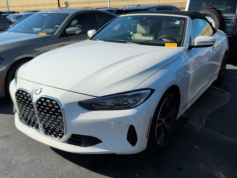 Used 2024 BMW 430i xDrive Convertible w/ Premium Package image 3