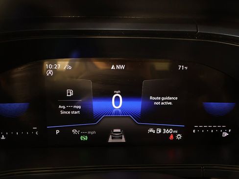 Used 2024 Volkswagen Taos SE w/ Panoramic Sunroof Package AWD/4WD image 41