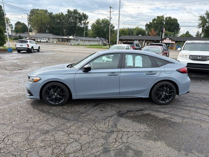 Used 2024 Honda Civic Sport image 4