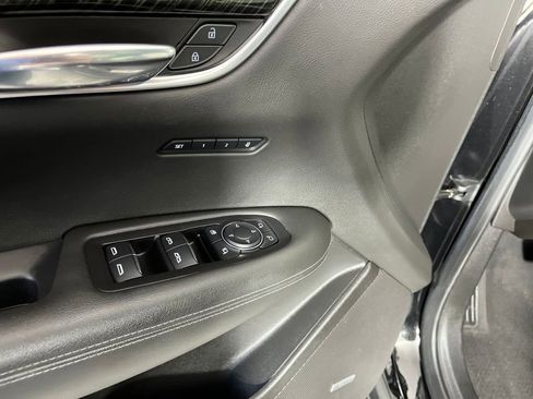 Used 2020 Cadillac XT6 Premium Luxury AWD/4WD image 32