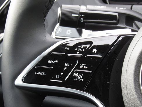 New 2026 Mercedes-Benz E 350 4MATIC Sedan image 26