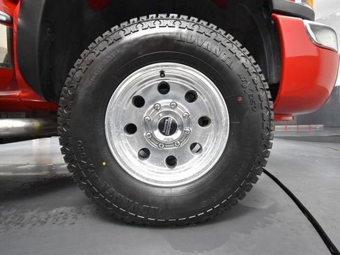 Used 2005 GMC Sierra 2500 SLT w/ Heavy-Duty Power Package image 15