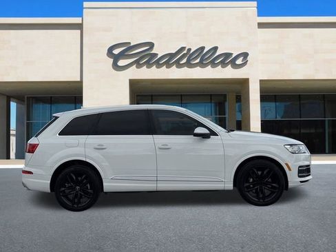 Used 2018 Audi Q7 3.0T Prestige w/ Prestige Package image 3