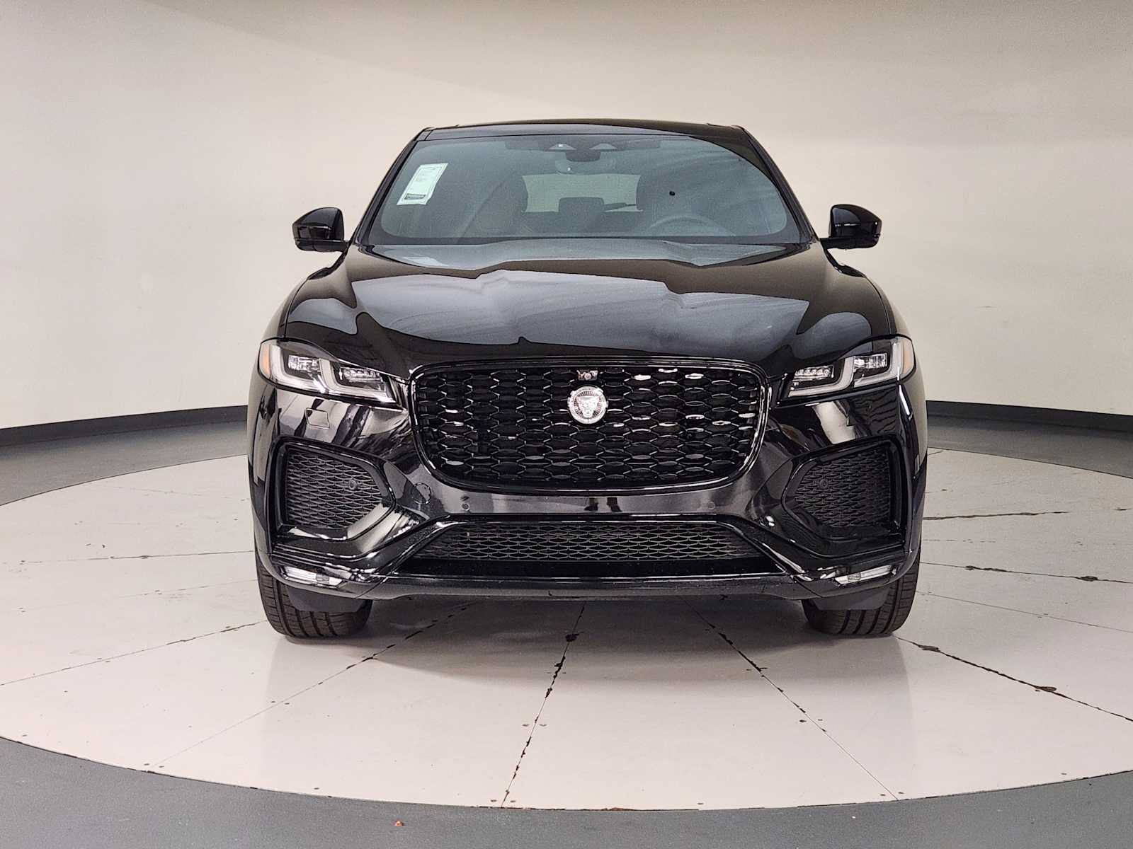 New 2026 Jaguar F-PACE R-Dynamic S AWD/4WD image 9