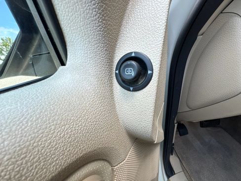 Used 2006 Ford Explorer Limited RWD image 18