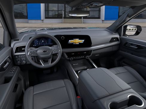 New 2026 Chevrolet Suburban RST w/ RST Capability Package AWD/4WD image 15