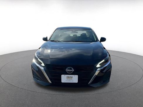 Used 2025 Nissan Altima 2.5 SV image 4