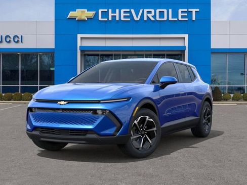 New 2026 Chevrolet Equinox EV LT image 6