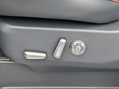 New 2025 Lincoln Navigator L Black Label image 21