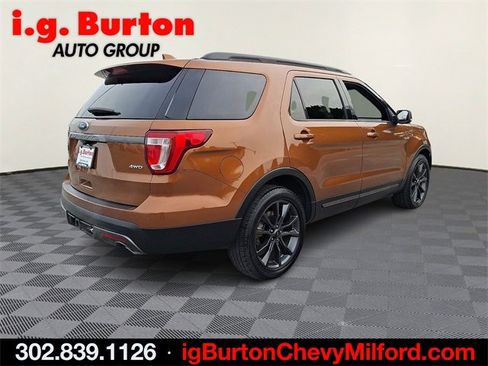 Used 2017 Ford Explorer XLT w/ Equipment Group 202A image 6