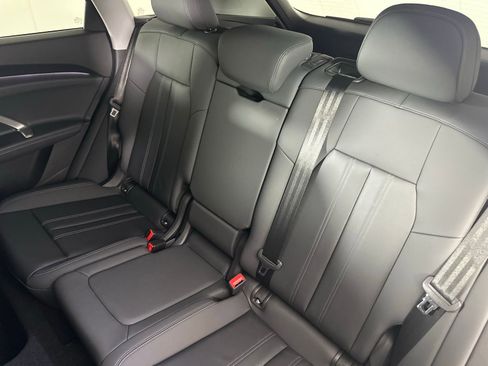 Certified 2025 Audi Q5 2.0T Premium Plus w/ Premium Plus image 12