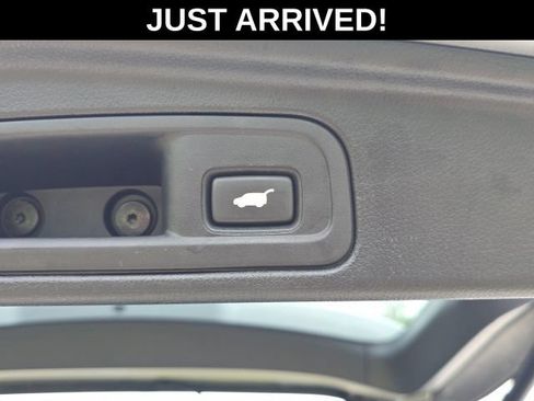 Used 2017 Honda Pilot EX-L image 9