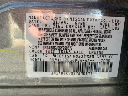 Used 2025 Nissan Sentra SV image 28