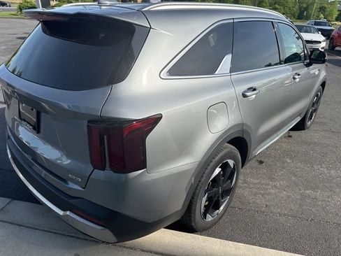 Certified 2025 Kia Sorento EX AWD/4WD image 6