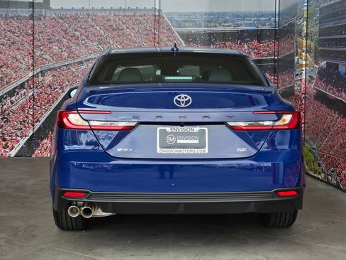 Used 2026 Toyota Camry SE FWD image 7