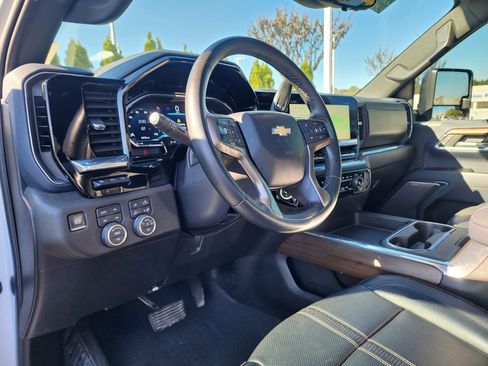 Used 2024 Chevrolet Silverado 3500 High Country w/ High Country Premium Package image 24