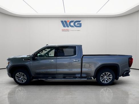 Used 2021 GMC Sierra 1500 Denali w/ Technology Package AWD/4WD image 7