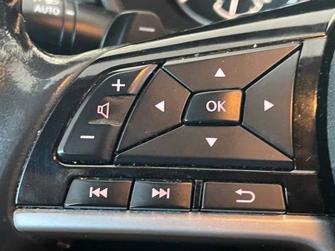 Used 2023 Nissan Altima 2.0 SR image 8