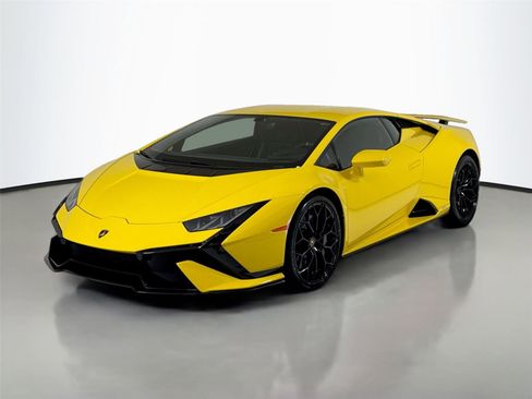 Used 2024 Lamborghini Huracan Tecnica RWD image 12