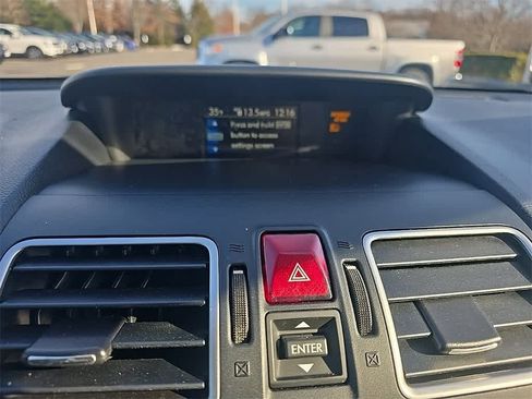 Used 2018 Subaru Forester 2.5i w/ Alloy Wheel Package image 19