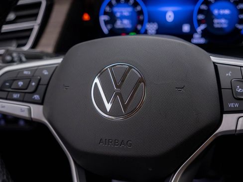 Used 2024 Volkswagen Atlas SEL Premium R-Line AWD/4WD image 27