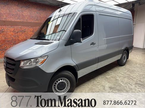 Used 2025 Mercedes-Benz Sprinter 2500 image 1