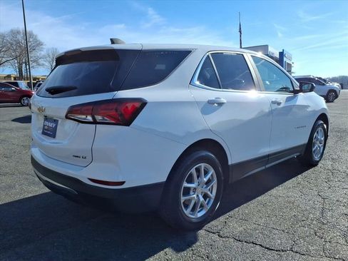 Used 2022 Chevrolet Equinox LT image 3