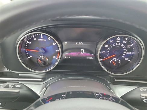 Certified 2023 Kia Carnival LX image 11