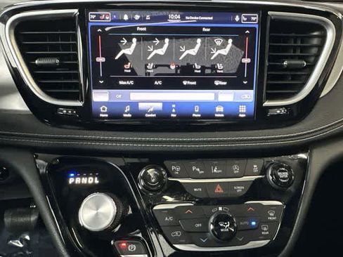Certified 2021 Chrysler Pacifica Limited w/ Premium & Safety Sphere Group AWD/4WD image 19
