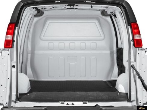 New 2026 Chevrolet Express 3500 image 9