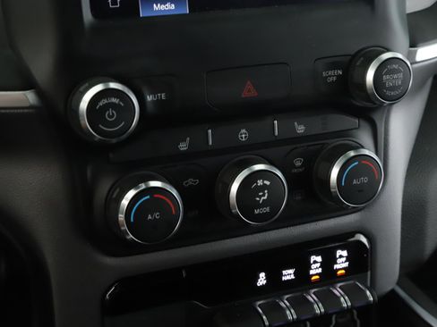 Certified 2022 RAM 1500 Big Horn image 14