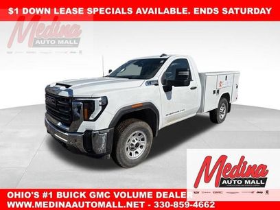 New 2025 GMC Sierra 3500 Pro w/ Convenience Package