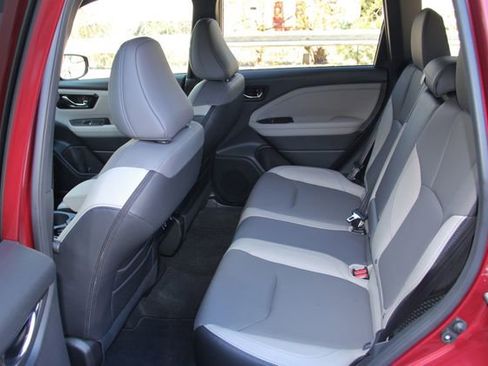 Used 2025 Subaru Forester Limited AWD/4WD image 32