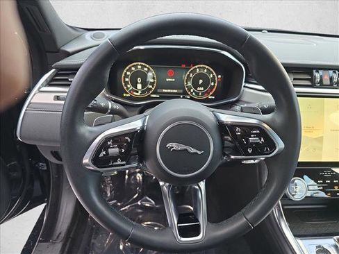 Certified 2024 Jaguar XF R-Dynamic SE image 18