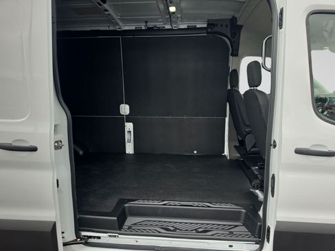 New 2026 Ford Transit 250 148 Medium Roof w/ Load Area Protection Package RWD image 15
