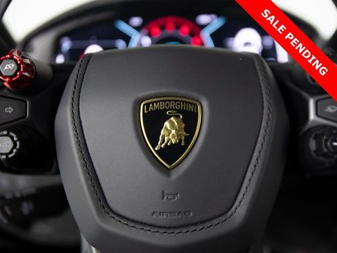 Used 2024 Lamborghini Revuelto image 32