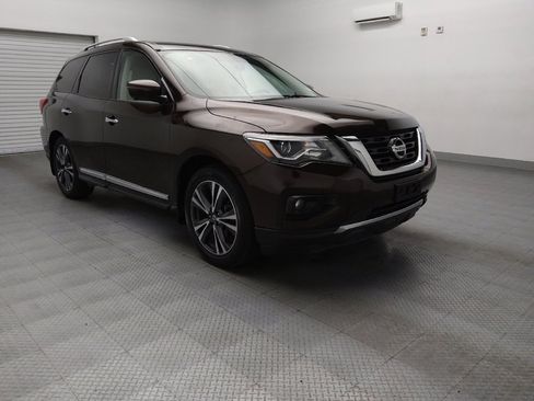 Used 2020 Nissan Pathfinder Platinum w/ Cargo Package image 13