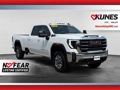 Used 2024 GMC Sierra 3500 SLE w/ SLE Convenience Package AWD/4WD image 1