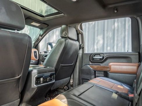 Used 2022 Chevrolet Silverado 3500 High Country image 36