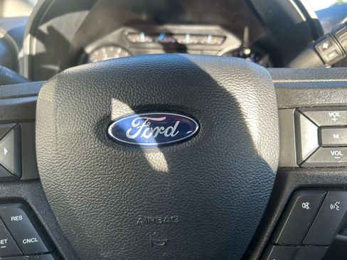 Used 2020 Ford F250 XL w/ Power Equipment Group image 21