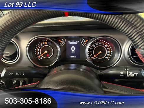 Used 2022 Jeep Gladiator Sport AWD/4WD image 9