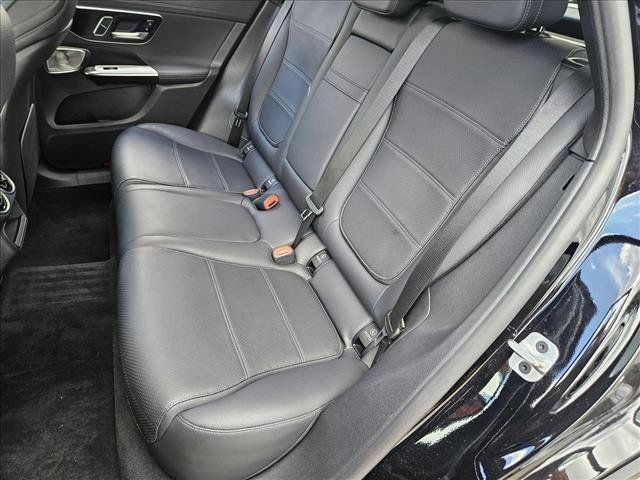 Used 2023 Mercedes-Benz GLC 300 image 18