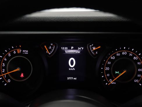 Used 2025 Jeep Gladiator Sport image 9