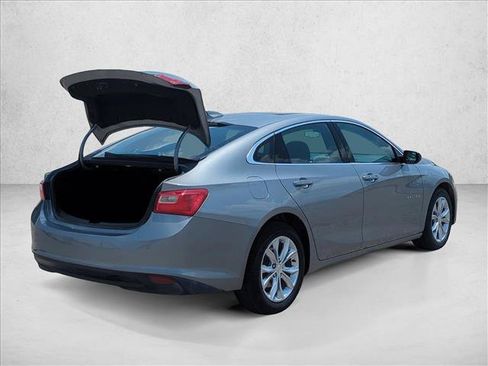 Used 2024 Chevrolet Malibu LT FWD image 5
