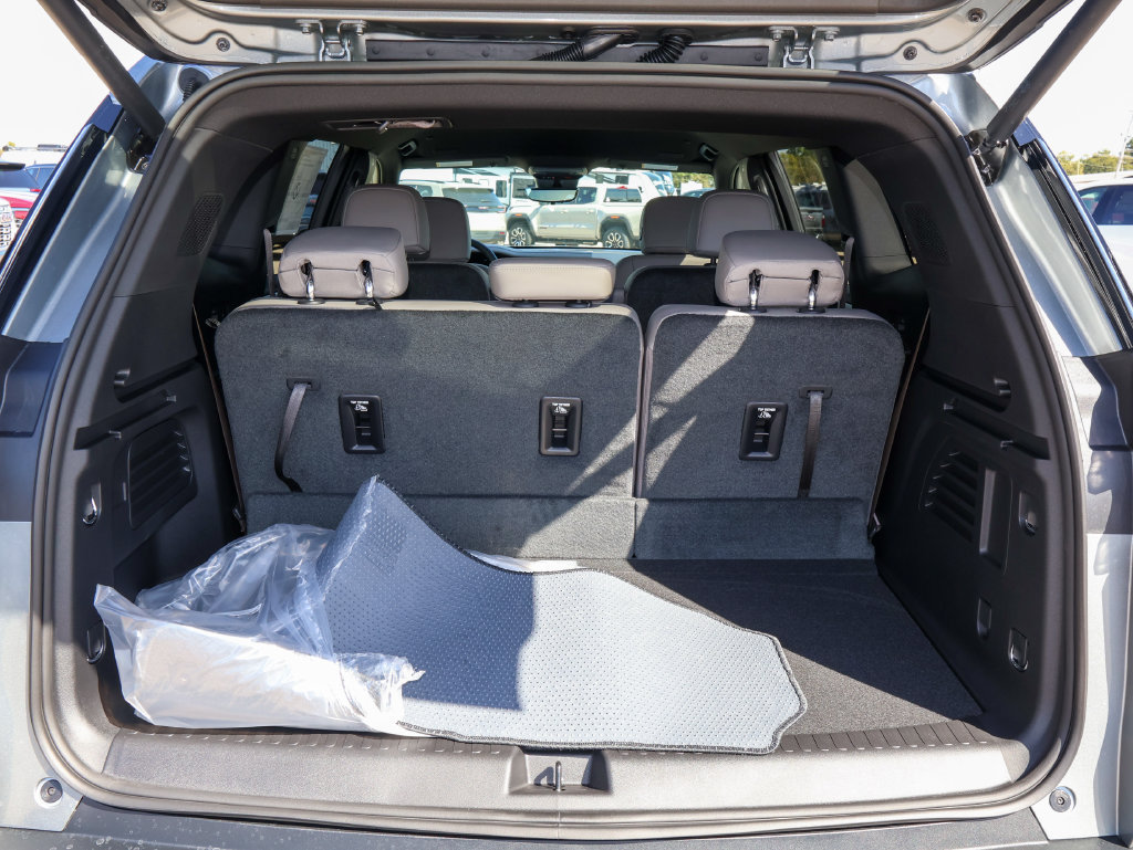 New 2027 GMC Acadia Elevation w/ Elevation Premium Package FWD image 5