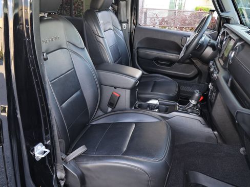 Used 2023 Jeep Wrangler Sahara w/ Cold Weather Group image 22