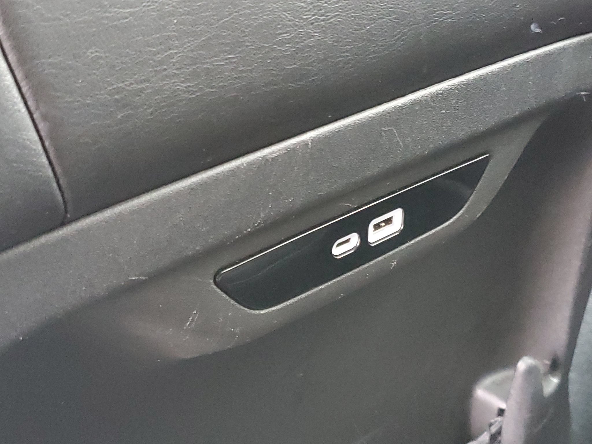Used 2025 Chrysler Pacifica Select FWD image 33